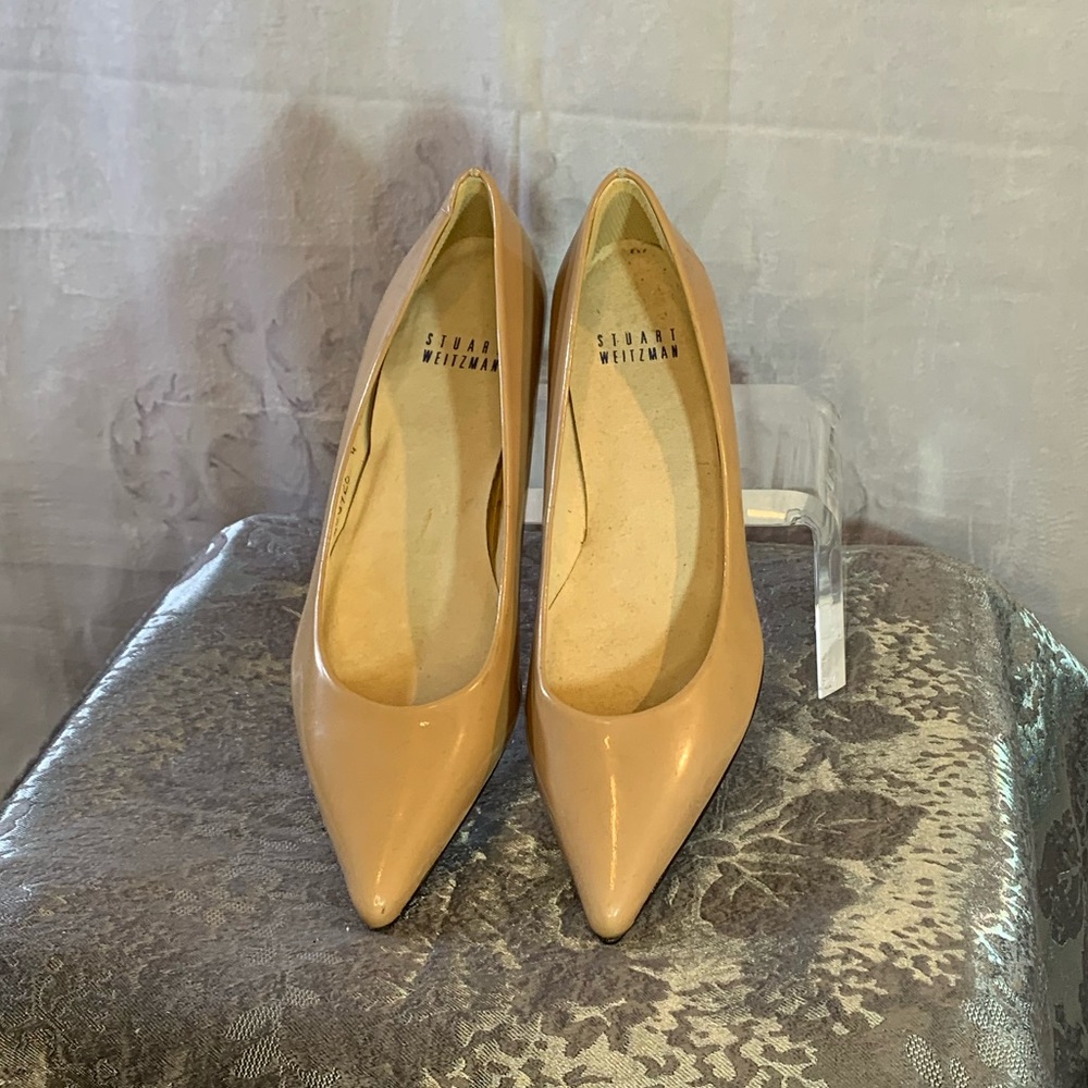 Stuart Weitzman Nude Kitten Heels